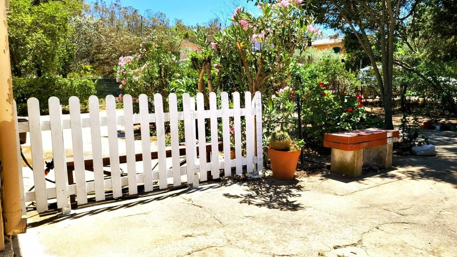 Mirto Villa Olia Speciosa Italy